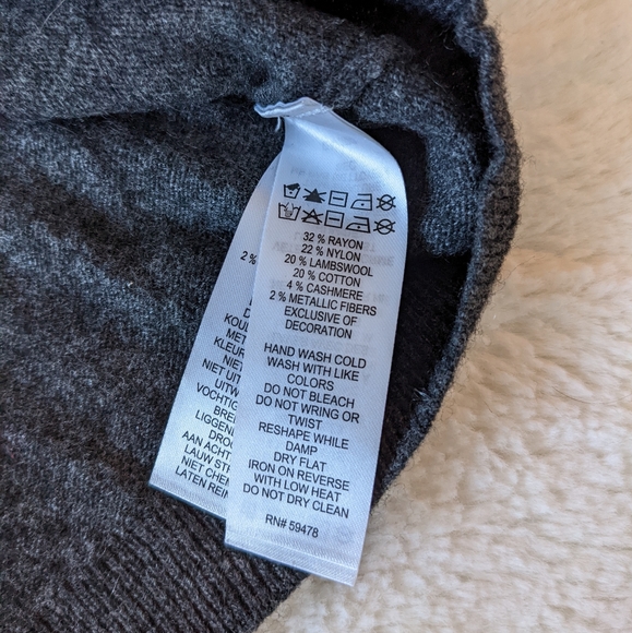 Antoni & Alison Grey Christmas Reindeer Sweater Size M - Picture 6 of 6